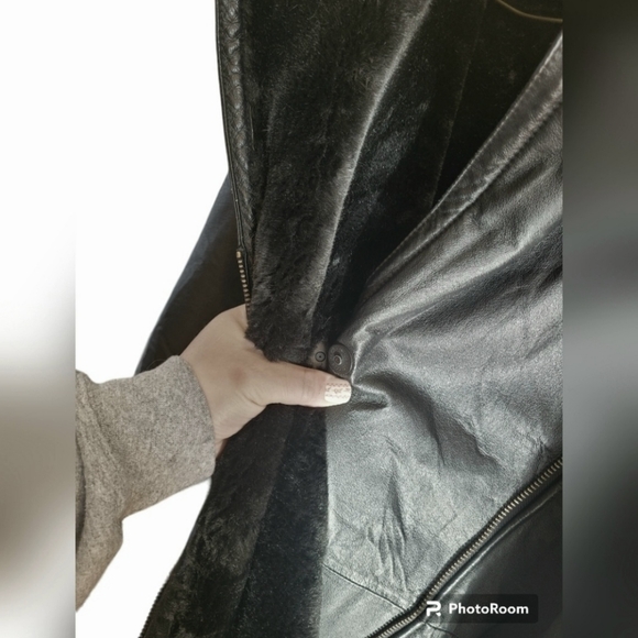 Vintage Wilson's Leather 100% Genuine Faux Fur Lined Hooded Aviator Zip Coat - Picture 7 of 12